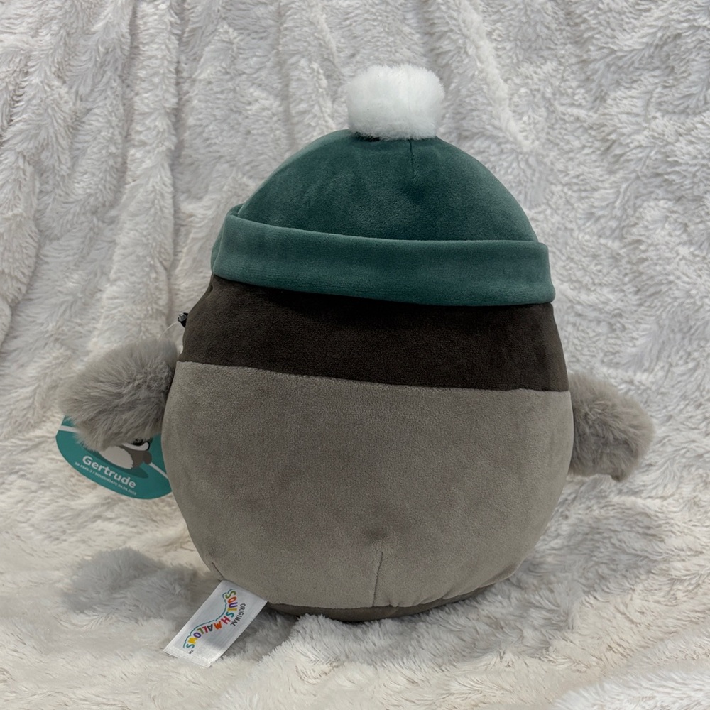 Gertrude the Penguin Squishmallow 9” Plush – Teal Hat – BNWT - Picture 4 of 5